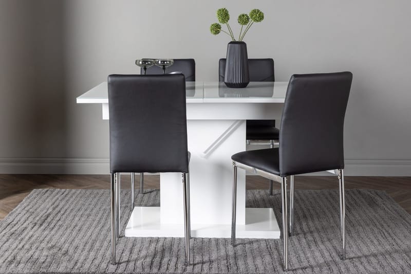 Pluto Matbord 120x90 cm med 4 Lily Matstol