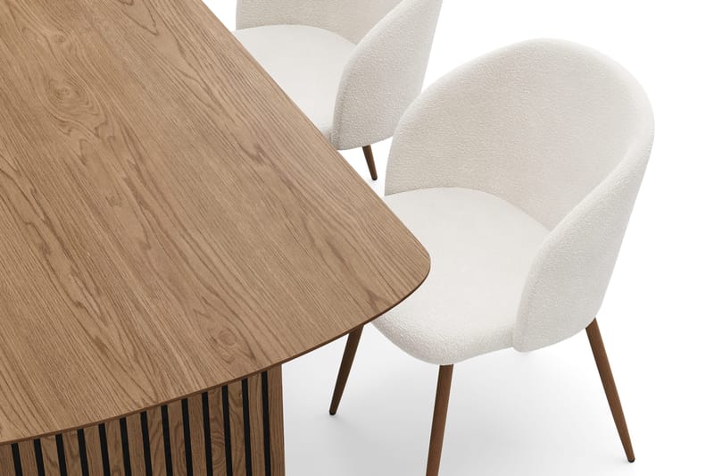 Richeto Matgrupp 180 cm med 4 Greya Matstolar med Armstöd - Naturlig Finish/Vit Bouclé - Möbler - Bord & matgrupper - Matgrupper