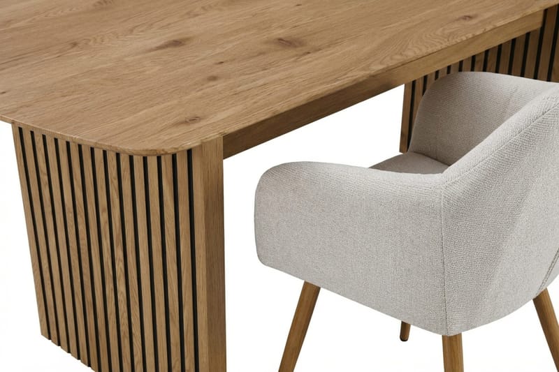 Richeto Matgrupp Ek 240 cm med 6 Filippa Matstolar - Ek/Vit - Möbler - Bord & matgrupper - Matgrupper