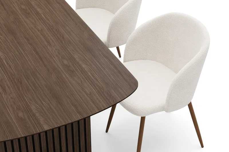 Richeto Matgrupp med 4 Greya Matstolar med Armstöd - Rökt Ek/Vit Bouclé - Möbler - Bord & matgrupper - Matgrupper