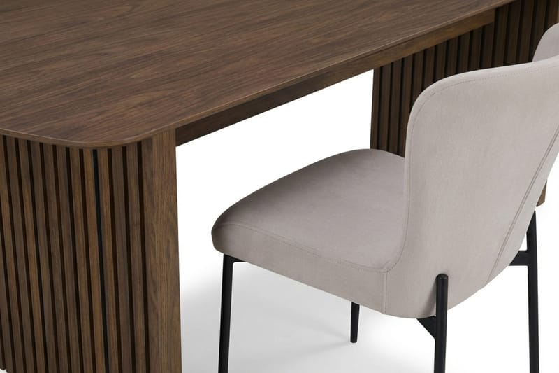 Richeto Matgrupp Rökt Ek 180 cm med 4 Elsie Matstolar - Rökt ek/Beige - Möbler - Bord & matgrupper - Matgrupper