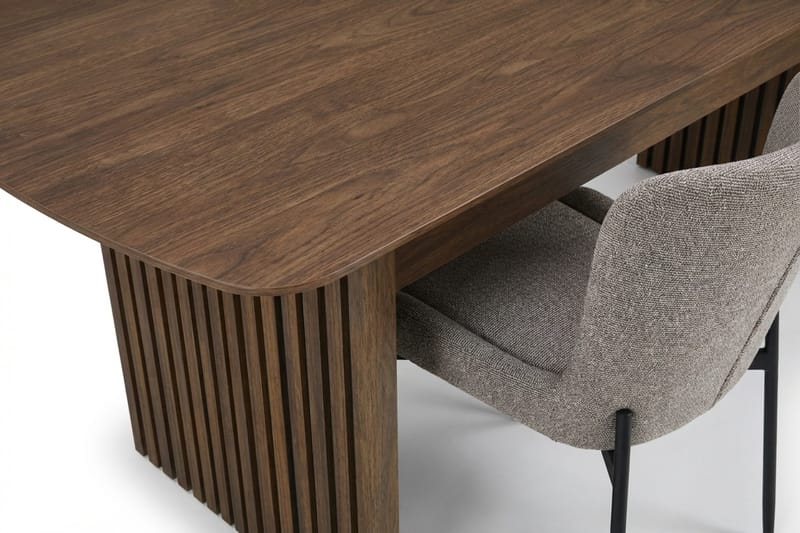 Richeto Matgrupp Rökt Ek 180 cm med 4 Elsie Matstolar - Rökt ek/Ljusgrå - Möbler - Bord & matgrupper - Matgrupper