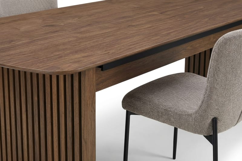 Richeto Matgrupp Rökt Ek 240 cm med 6 Elsie Matstolar - Rökt ek/Ljusgrå - Möbler - Bord & matgrupper - Matgrupper