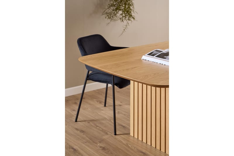 Saku Stort Rektangulärt Matbord 220 cm med Trä- och Ekutseende - Beige - Möbler - Bord & matgrupper - Matbord & köksbord