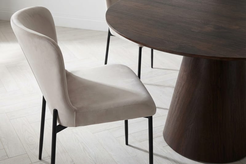 Siena Matgrupp runt 110 cm Rökt Ek med 4 Elsie Matstolar - Rökt ek/Beige - Möbler - Bord & matgrupper - Matgrupper