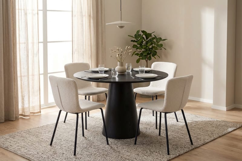 Siena Matgrupp runt 110 cm Svart med 4 Katy Matstolar - Svart - Möbler - Bord & matgrupper - Matgrupper