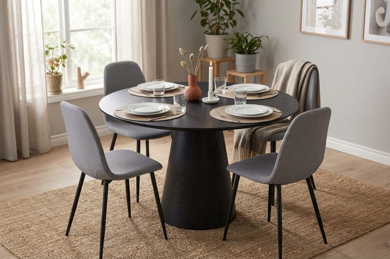 Siena Matgrupp runt 110 cm Svart med 4 Nibe Matstolar - Svart - Möbler - Bord & matgrupper - Matgrupper