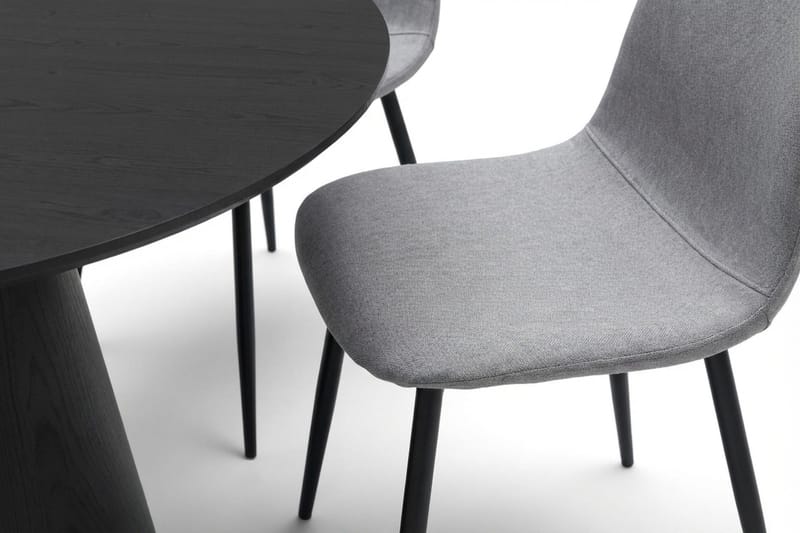 Siena Matgrupp runt 110 cm Svart med 4 Nibe Matstolar - Svart - Möbler - Bord & matgrupper - Matgrupper