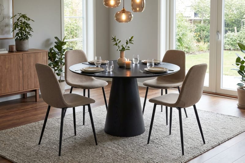 Siena Matgrupp runt 110 cm Svart med 4 Nibe Matstolar - Svart - Möbler - Bord & matgrupper - Matgrupper