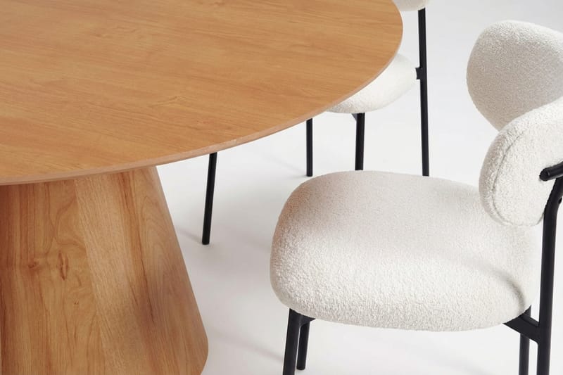 Siena Matgrupp runt 150 cm Ek med 6 Lucy Matstolar - Ek - Möbler - Bord & matgrupper - Matgrupper