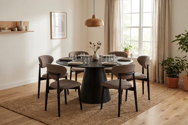 Siena Matgrupp runt 150 cm Svart med 6 Molly Matstolar - Svart - Möbler - Bord & matgrupper - Matgrupper