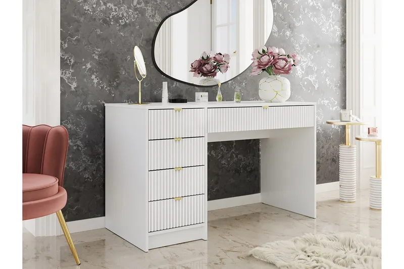 Novaj Sminkbord Med förvaring 55 cm djup 120 cm bred - Vit / Mässing Handtag - Möbler - Bord & matgrupper - Sminkbord & toalettbord
