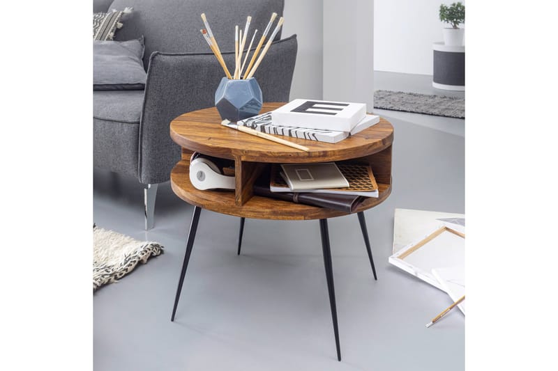 Irias Soffbord 60 cm med Förvaring Hylla Runt - Massivt Trä/Svart - Möbler - Bord & matgrupper - Soffbord