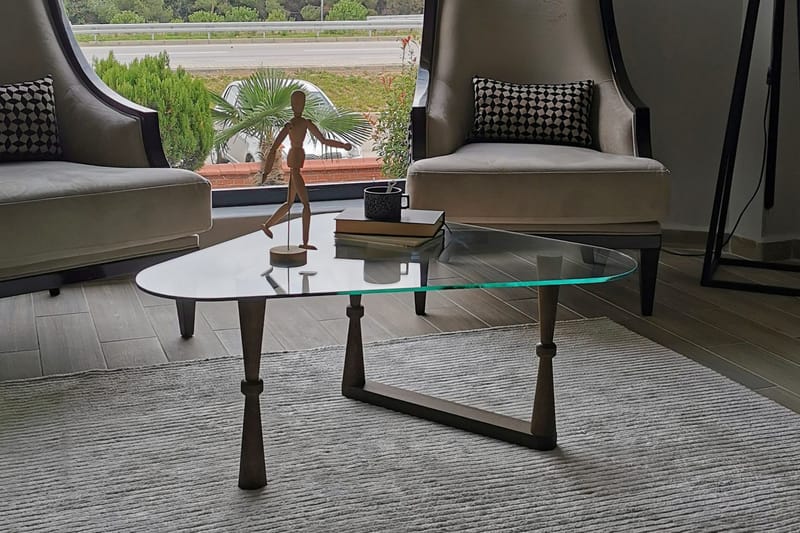 Sabani Soffbord 96 cm Trekantig - Valnötsbrun - Möbler - Bord & matgrupper - Soffbord