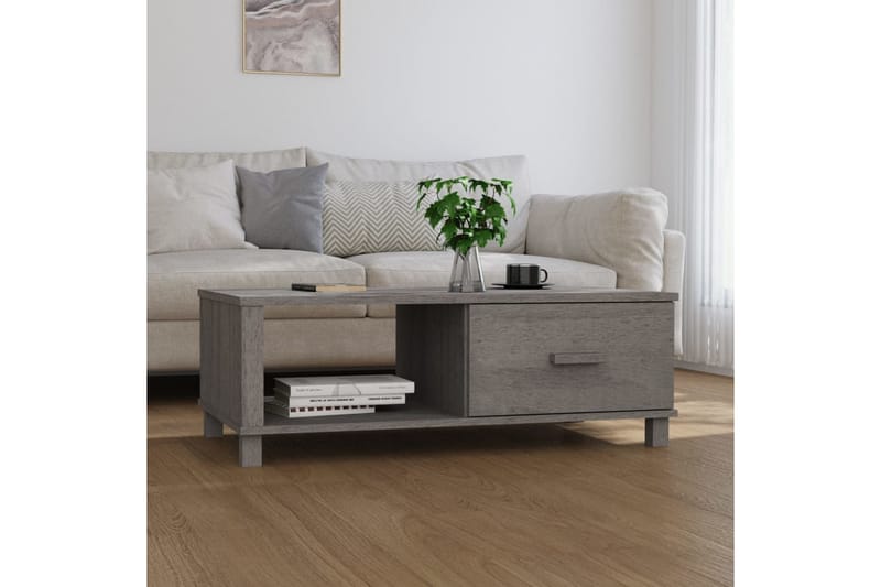 Soffbord ljusgrå 100x55x35 cm massiv furu - Grå - Möbler - Bord & matgrupper - Soffbord