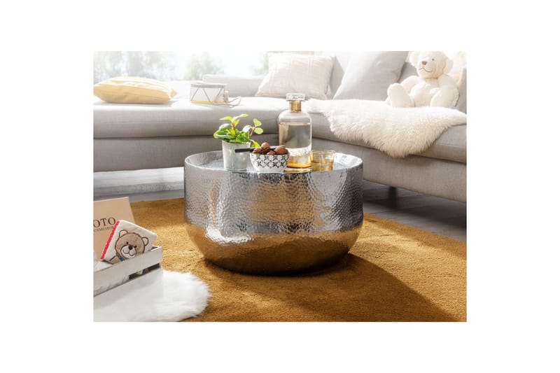 Soffbord Wohnling rund metall 60 cm hamrat utseende, orientalisk stil Silver - Silver - Möbler - Bord & matgrupper - Soffbord