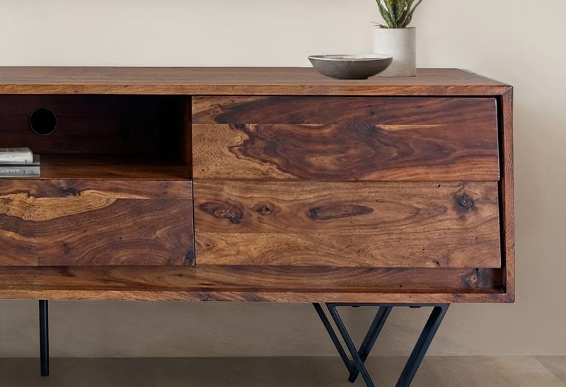Belano TV-bänk 160 cm Industriell stil - Varmbrun med svarta ben - Möbler - Tv möbel & mediamöbel - TV bänk & mediabänk