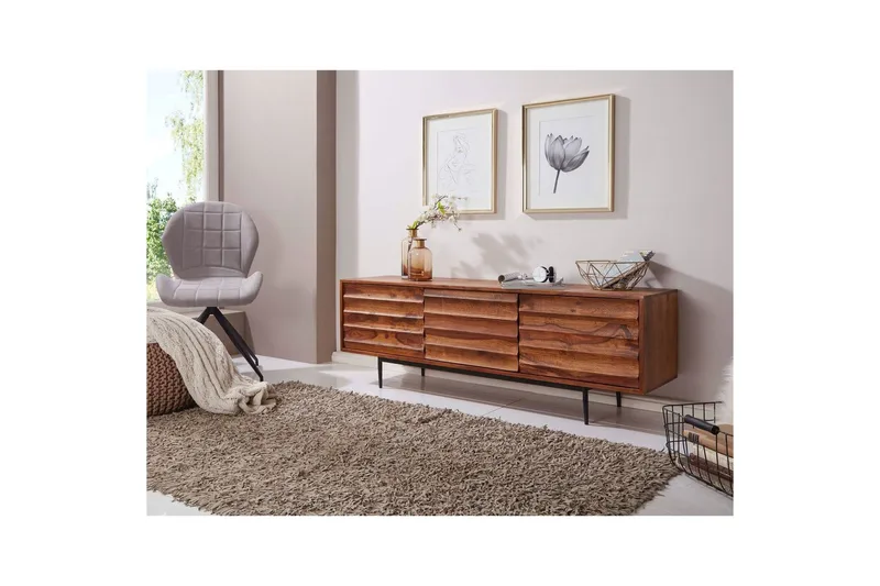 Lowboard Wohnling Massivt trä med förvaring, 3 dörrar, lantlig stil - Möbler - Tv möbel & mediamöbel - TV skåp