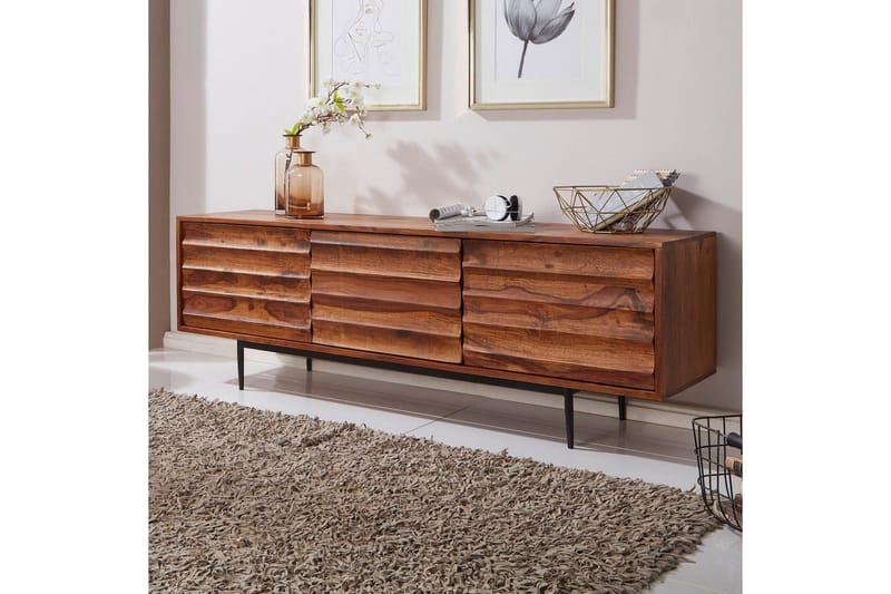 Lowboard Wohnling Massivt trä med förvaring, 3 dörrar, lantlig stil - Möbler - Tv möbel & mediamöbel - TV skåp