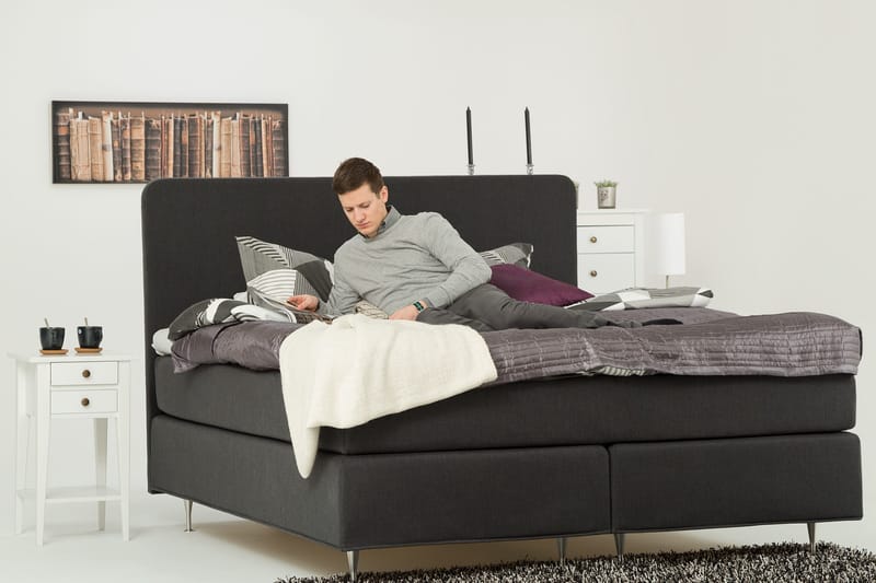 Dolly Komplett Sängpaket – Kontinentalsäng 160x200 cm i Tyg med Sänggavel + Bäddmadrass med Fasthetsgrad Medium - Grå - Möbler - Säng - Kontinentalsäng