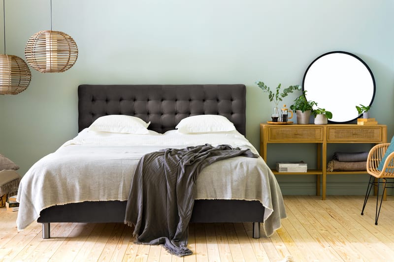 Ella Sängpaket 180x200 cm Rutig Gavel - Mörkgrå/Sammet - Möbler - Säng - Komplett sängpaket
