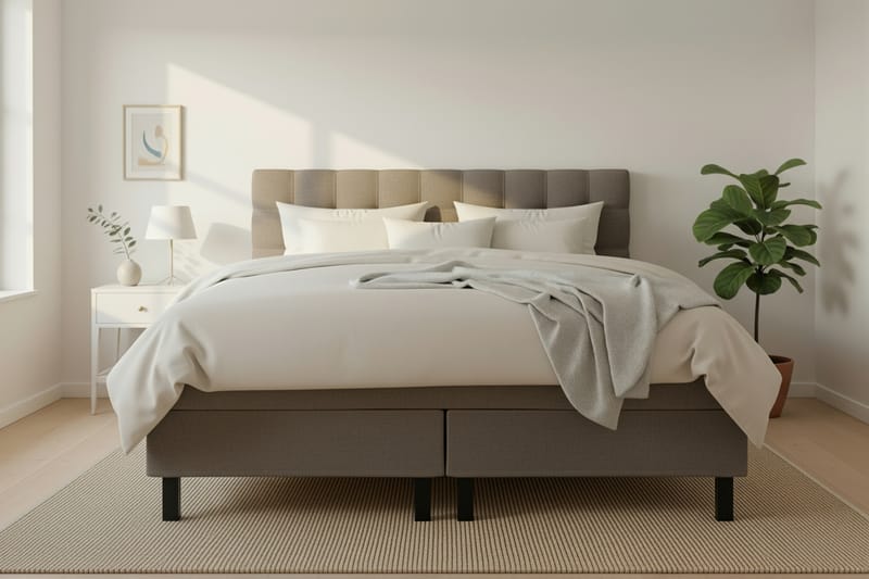 Hilton Komplett Sängpaket 180x200 cm Kontinentalsäng med rutad sänggavel i teddy - Brun - Möbler - Säng - Kontinentalsäng