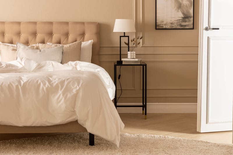 Scarlett Sängpaket 140x200 Skummadrass - Djuphäftad gavel Beige - Möbler - Säng - Komplett sängpaket