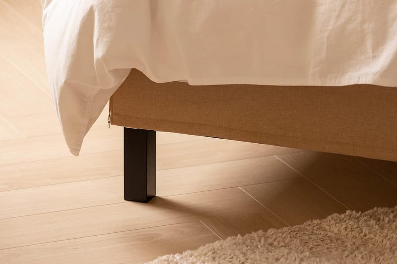Scarlett Sängpaket 150x200 Latexmadrass - Knappad gavel Beige - Möbler - Säng - Komplett sängpaket