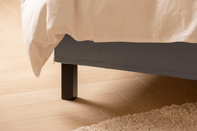 Scarlett Sängpaket 150x200 Skummadrass - Djuphäftad gavel Grå - Möbler - Säng - Komplett sängpaket