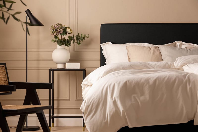 Scarlett Sängpaket 150x200 Skummadrass - Slät gavel Svart - Möbler - Säng - Komplett sängpaket