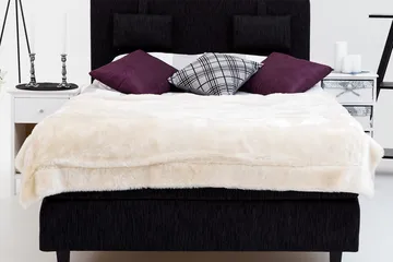 Charleston Kontinentalsäng 120x200 Fast Polyeterskum - Svart - Möbler - Säng - Kontinentalsäng