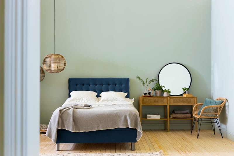 Ella Sängpaket 140x200 cm Rutig Gavel - Mörkblå/Sammet - Möbler - Säng - Komplett sängpaket