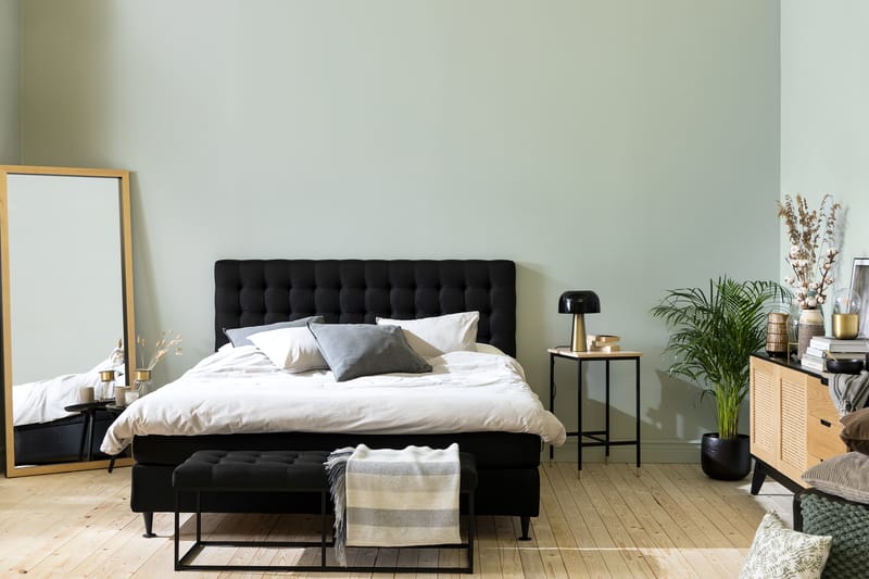 Ella Sängpaket 160x200 cm Rutig Gavel - Svart - Möbler - Säng - Komplett sängpaket