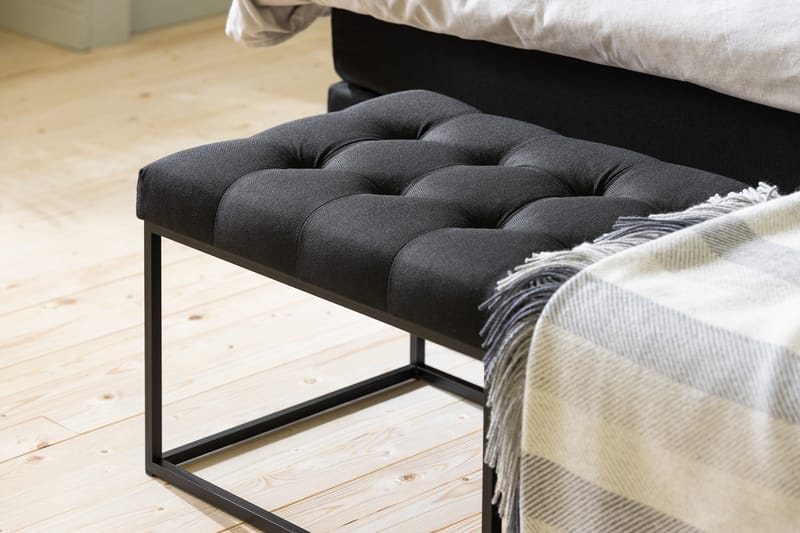 Ella Sängpaket 160x200 cm Rutig Gavel - Svart - Möbler - Säng - Komplett sängpaket