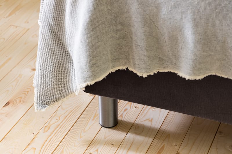Ella Sängpaket 180x200 cm Rutig Gavel - Brun/Sammet - Möbler - Säng - Komplett sängpaket