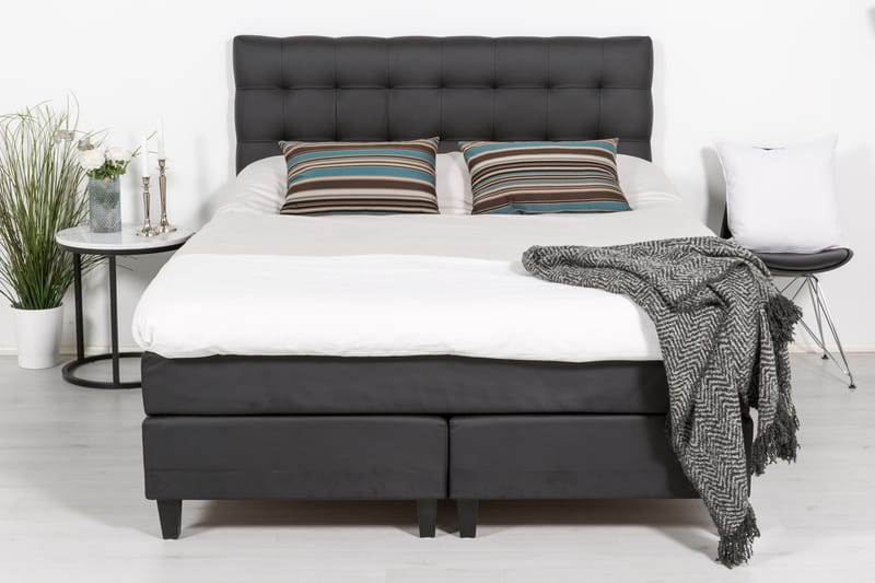 Hilton Lyx Sängpaket 160x200Konstläder  Svart - Svart - Möbler - Säng - Komplett sängpaket