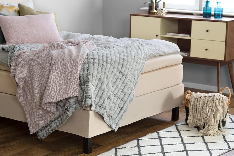 Lucky Kontinentalsäng 120x200 cm - Beige - Möbler - Säng - Komplett sängpaket