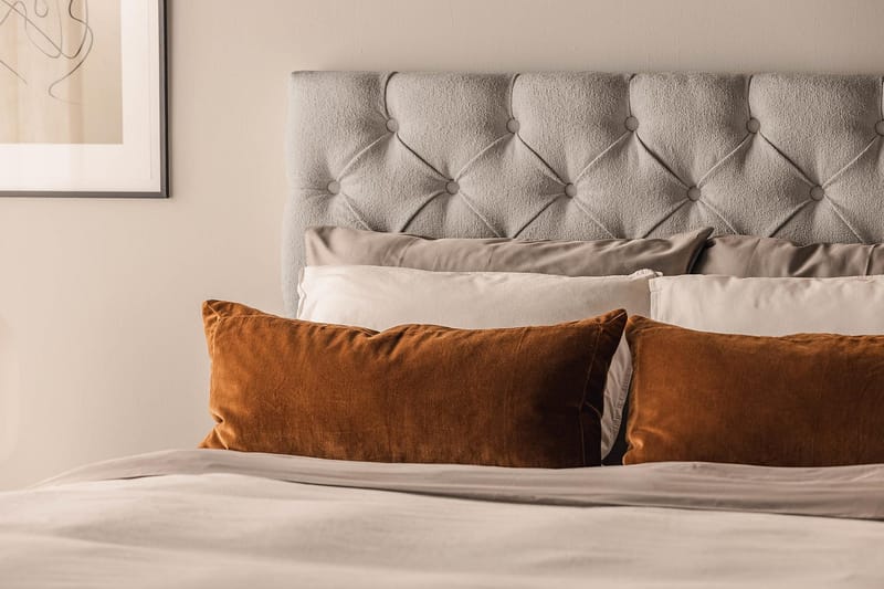 Oslo Lyx Sängpaket Boucle 140x200 Djuphäftad gavel - Grå - Möbler - Säng - Kontinentalsäng