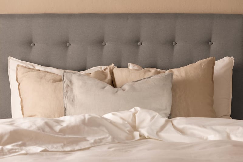 Scarlett Sängpaket 120x200 Latexmadrass - Knappad gavel Grå - Möbler - Säng - Kontinentalsäng