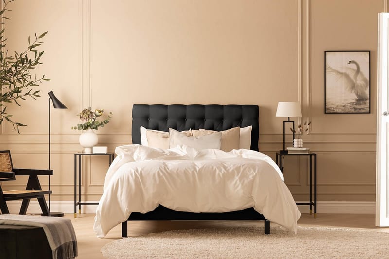Scarlett Sängpaket 120x200 Skummadrass - Djuphäftad gavel Svart - Möbler - Säng - Komplett sängpaket