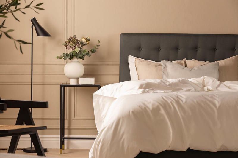 Scarlett Sängpaket 120x200 Skummadrass - Knappad gavel Mörkgrå - Möbler - Säng - Kontinentalsäng