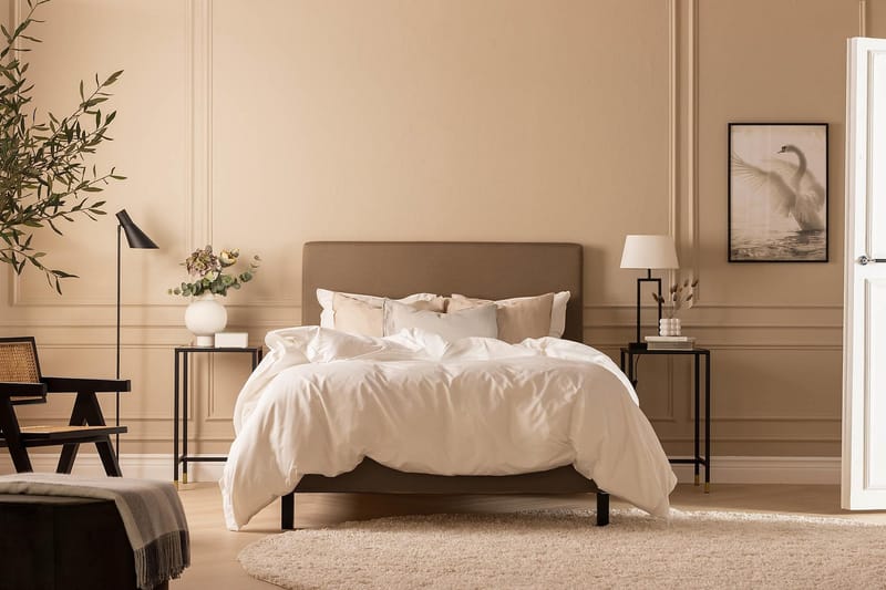 Scarlett Sängpaket 120x200 Skummadrass - Slät gavel Brun - Möbler - Säng - Komplett sängpaket
