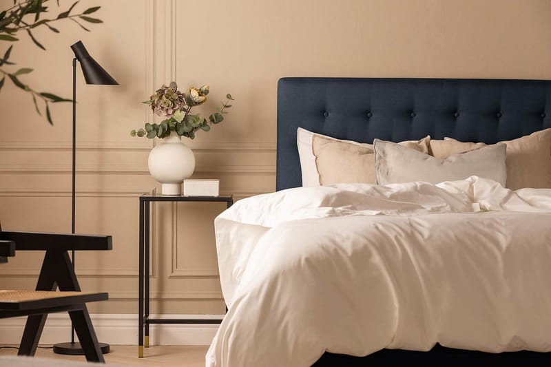 Scarlett Sängpaket 140x200 Latexmadrass - Knappad gavel Blå - Möbler - Säng - Kontinentalsäng