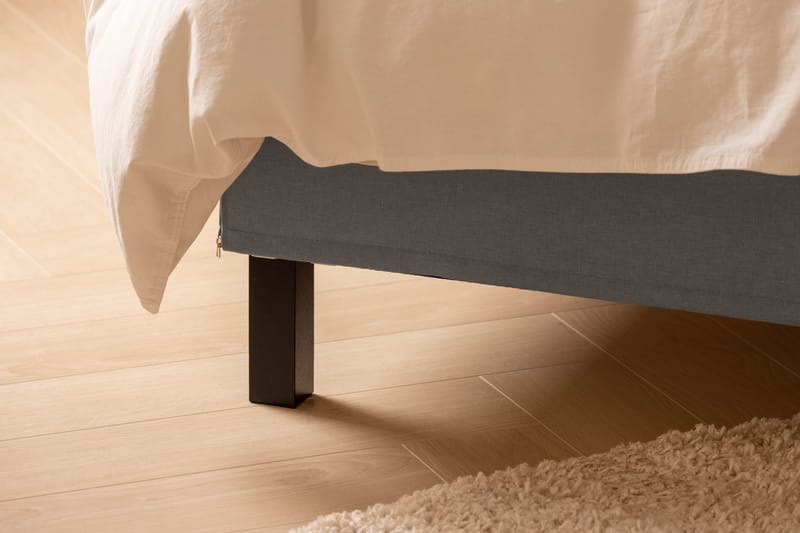 Scarlett Sängpaket 140x200 Skummadrass - Knappad gavel Grå - Möbler - Säng - Komplett sängpaket