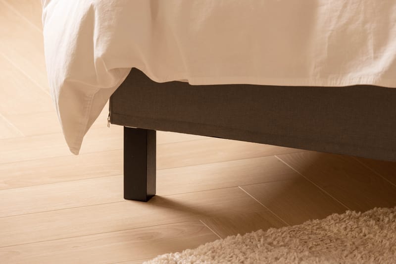 Scarlett Sängpaket 210x210 Skummadrass - Slät gavel Brun - Möbler - Säng - Enkelsäng