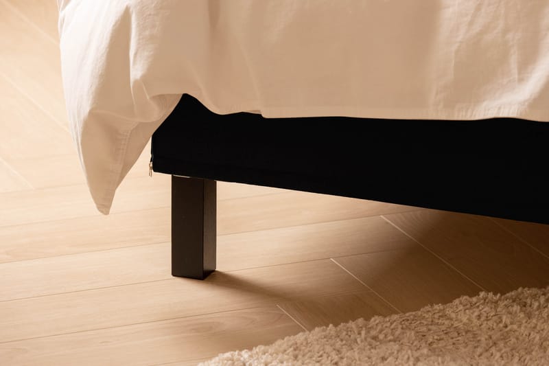 Scarlett Sängpaket 210x210 Skummadrass - Slät gavel Svart - Möbler - Säng - Komplett sängpaket