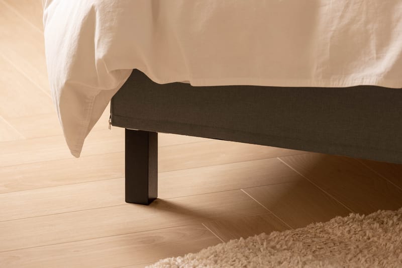 Scarlett Sängpaket 90x200 Skummadrass - Knappad gavel Brun - Möbler - Säng - Kontinentalsäng