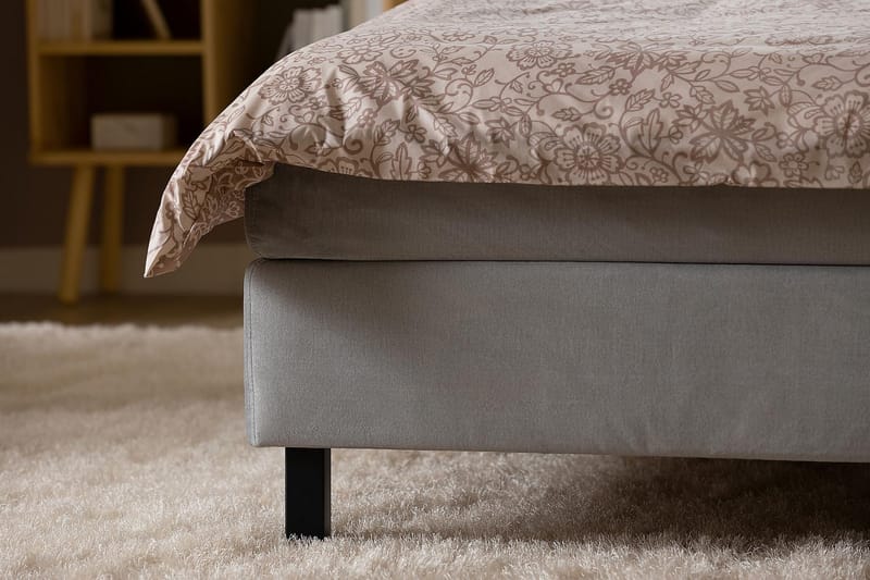 Princess Komplett Sängpaket – Kontinentalsäng 180x200 cm i Tyg med Sänggavel + Bäddmadrass med Fasthetsgrad Medium - Grå - Möbler - Säng - Komplett sängpaket