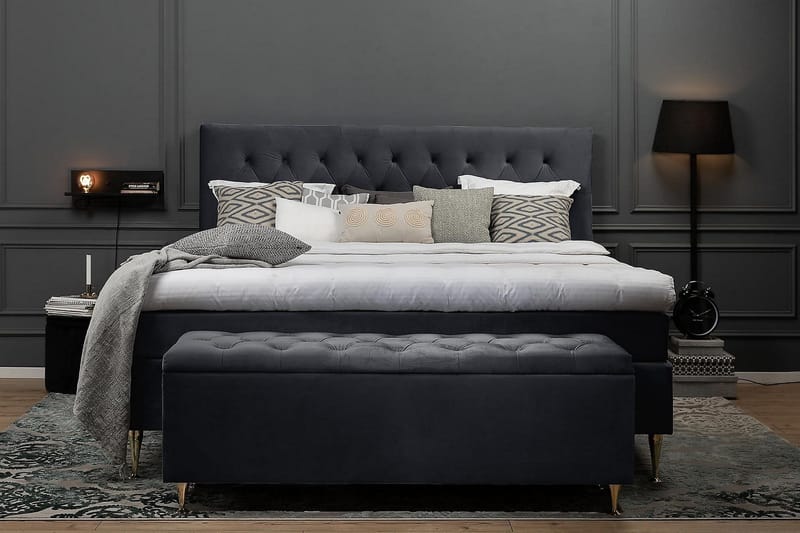 Royal Velvet Komplett Sängpaket Sammetssäng 180x200 cm - Svart med höga silverben - Möbler - Säng - Kontinentalsäng