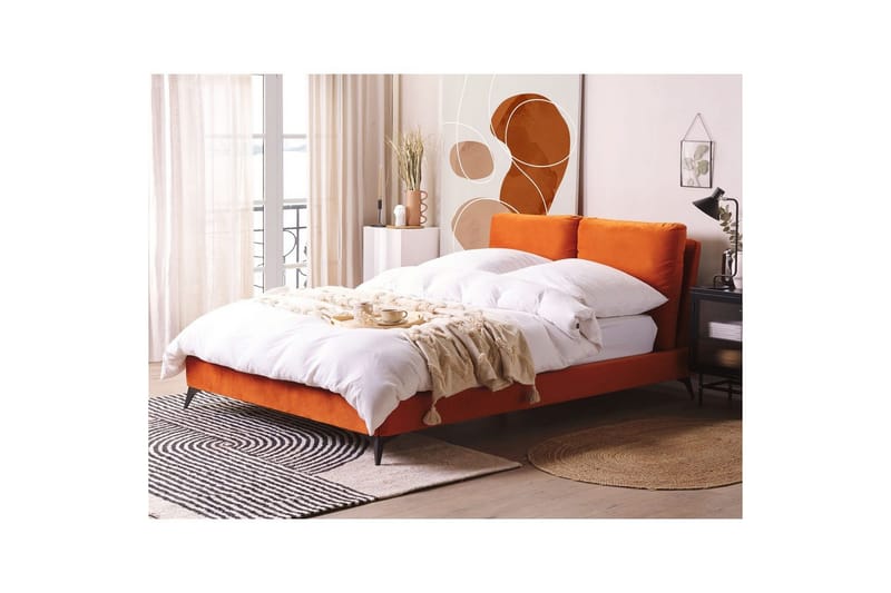 Säng med lamellram Melle - Orange, svart/Sammet, 140x200 cm - Möbler - Säng - Sängram & sängstomme